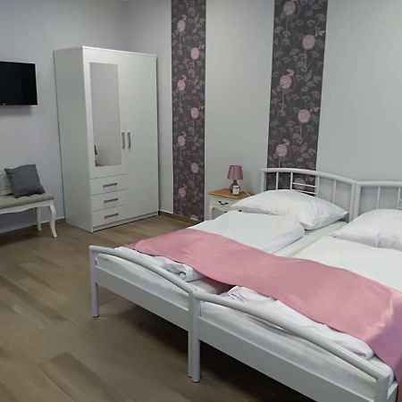 Alma Vendeghaz Otel Veszprém Dış mekan fotoğraf