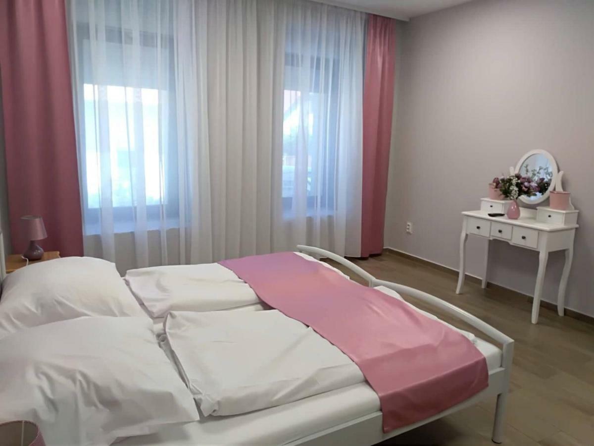Alma Vendeghaz Otel Veszprém Dış mekan fotoğraf